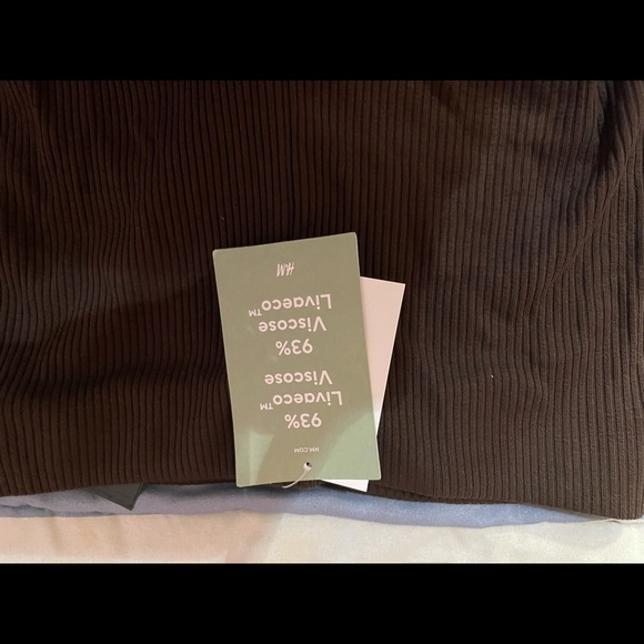 H&M Biker Shorts - Picture 3 of 3